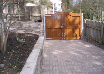 OUTSIDE JOINERY - GATES